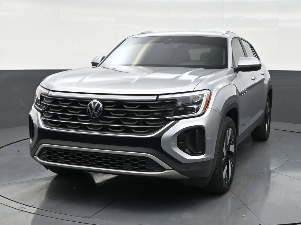 Used 2024 Volkswagen Atlas Cross Sport SE image 8