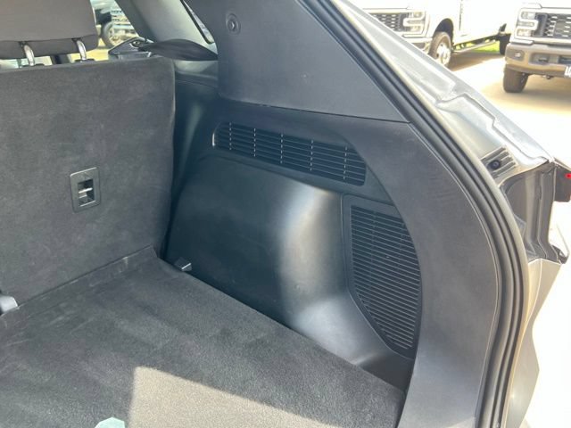 Used 2022 Ford Escape SE w/ SE Sport Appearance Package FWD image 18