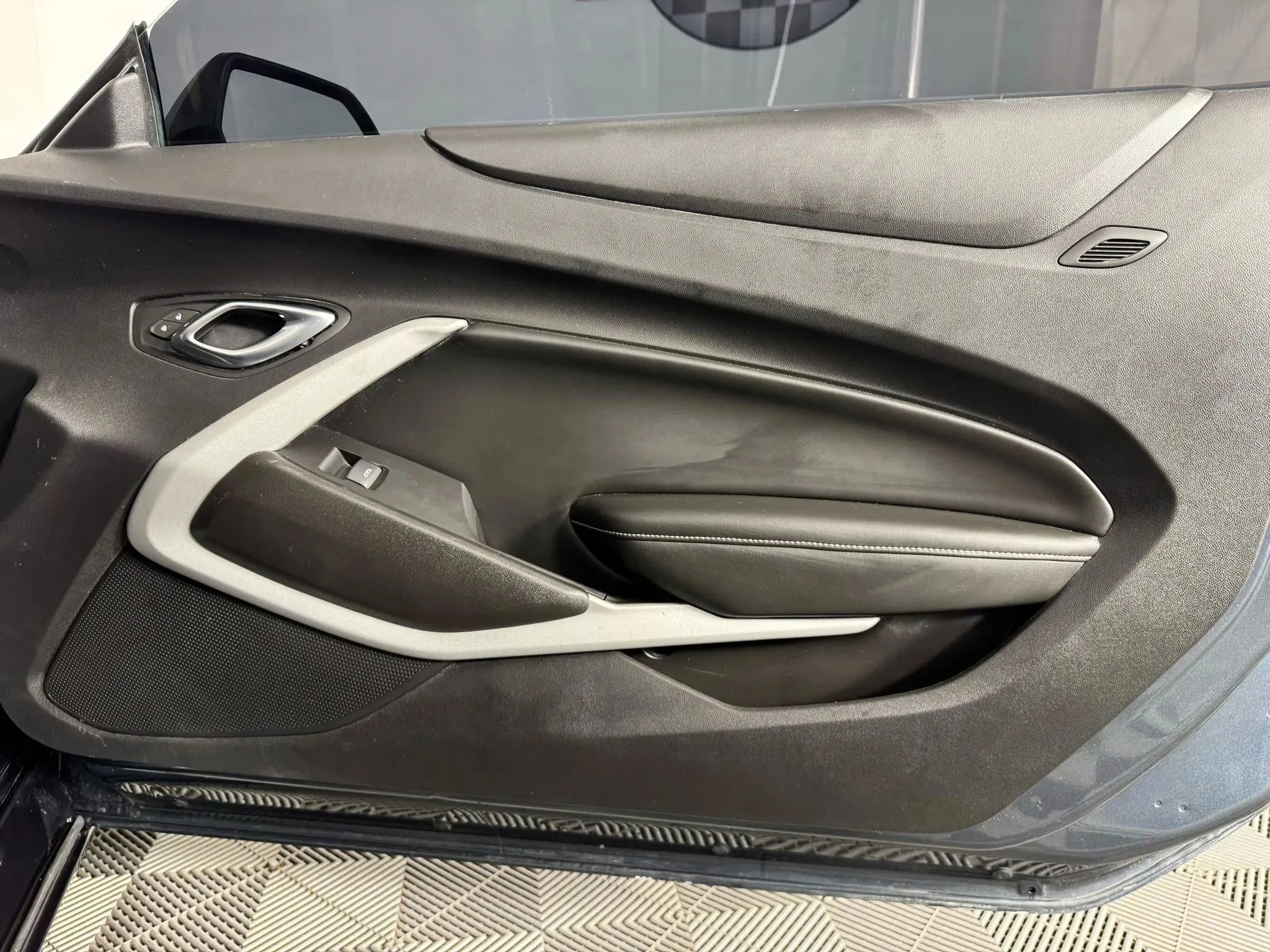 Used 2020 Chevrolet Camaro SS image 36