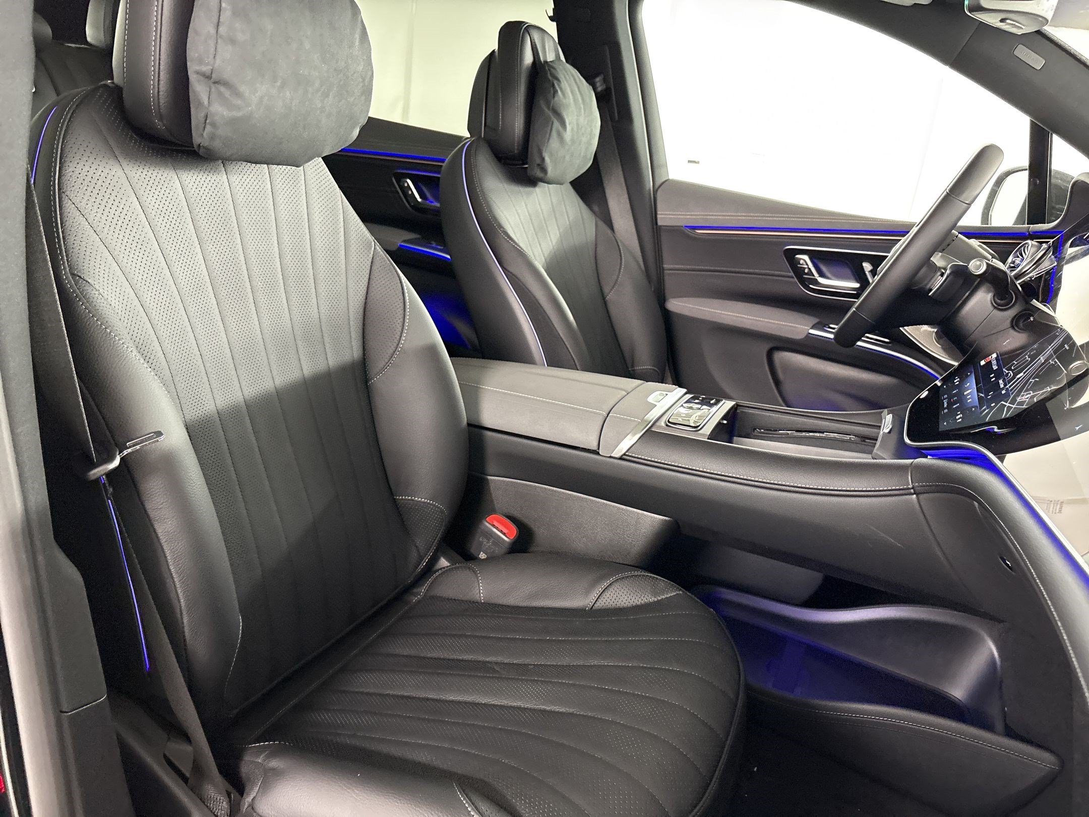 New 2026 Mercedes-Benz EQS 400 4MATIC SUV image 30