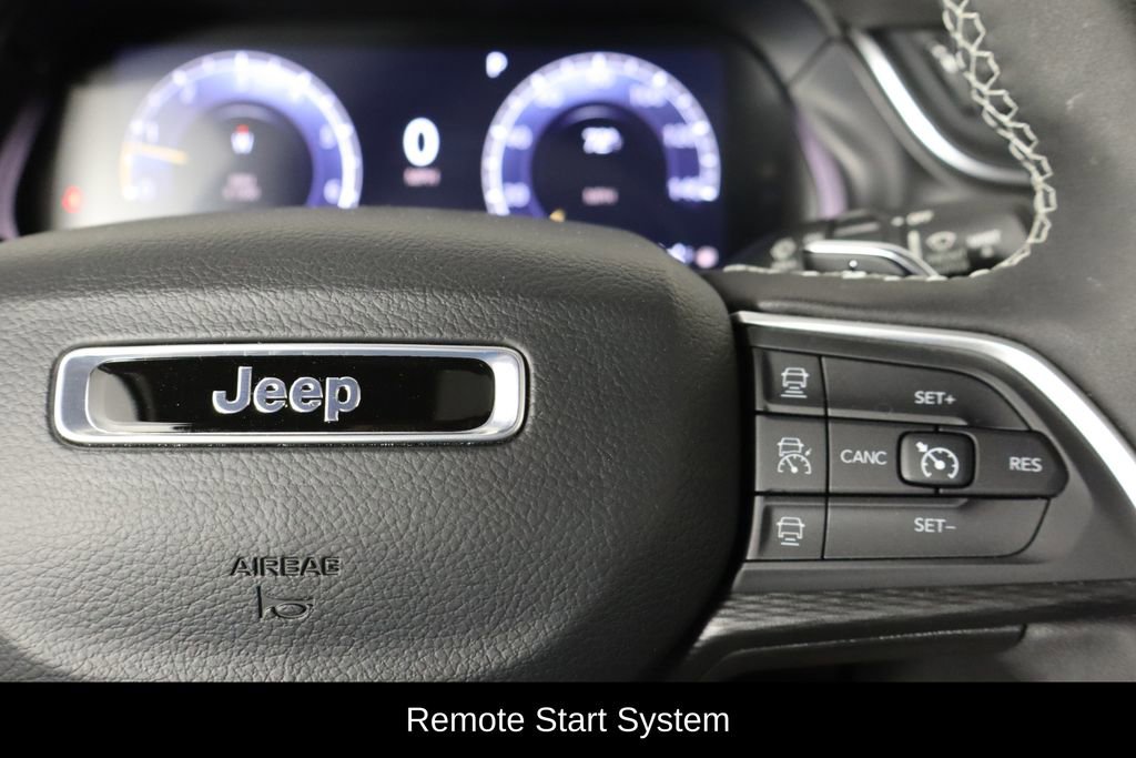 Used 2024 Jeep Grand Cherokee Altitude image 10