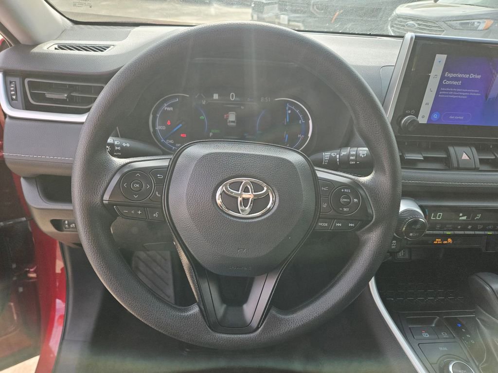 Used 2025 Toyota RAV4 XLE image 18