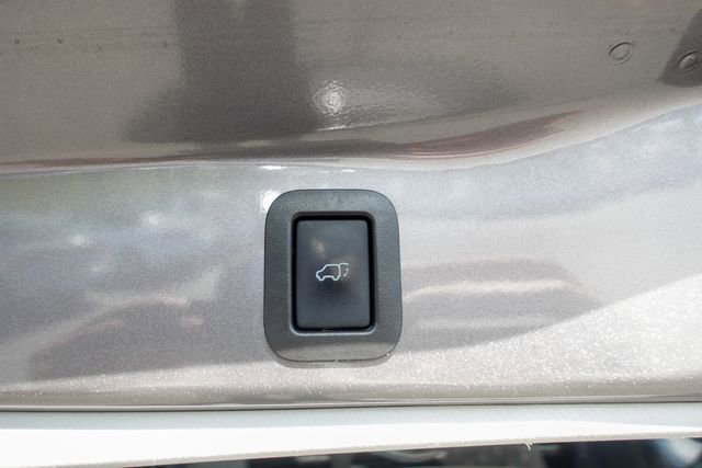 Used 2017 Toyota Highlander XLE image 30