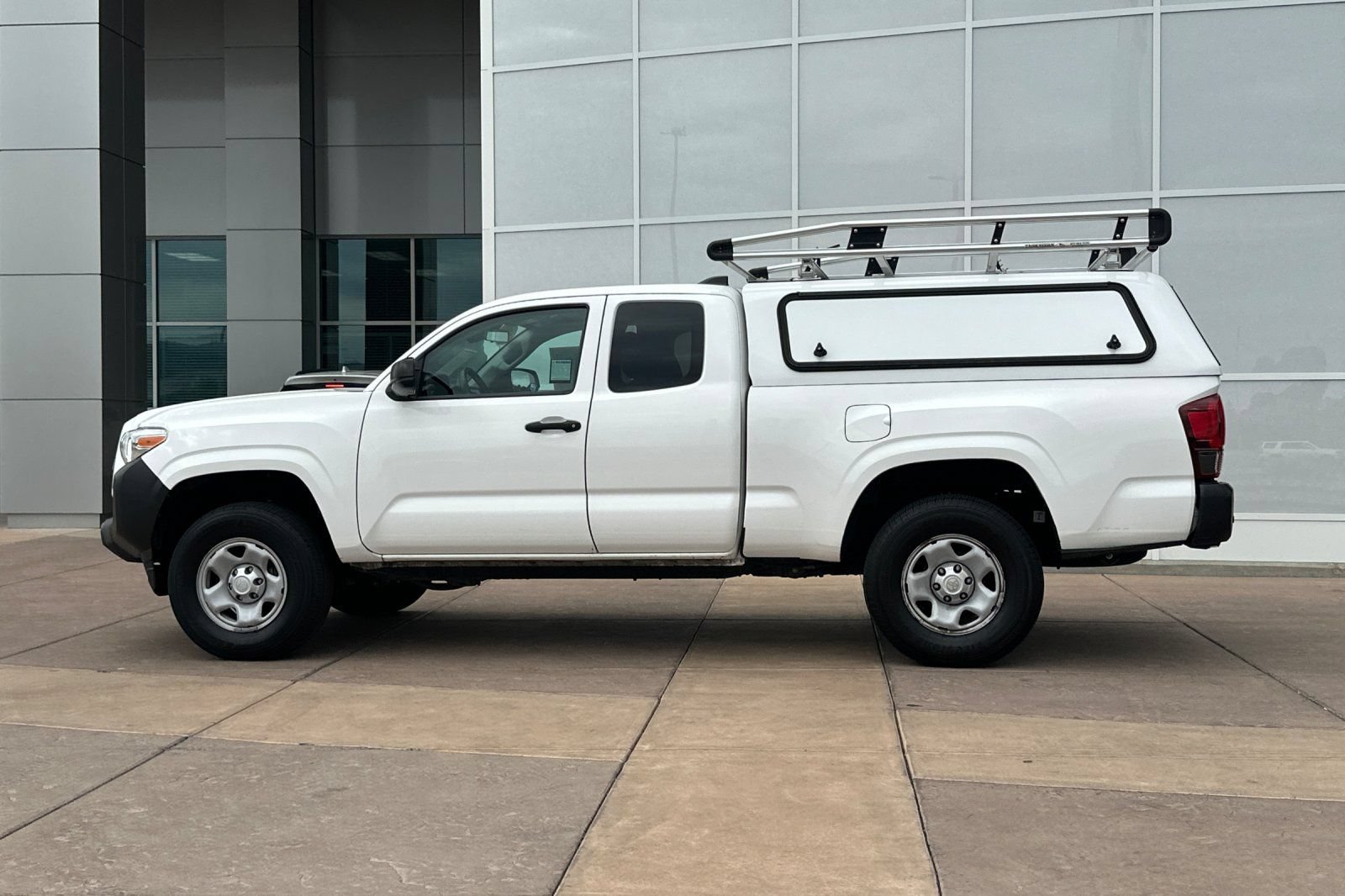 Certified 2022 Toyota Tacoma SR RWD image 8