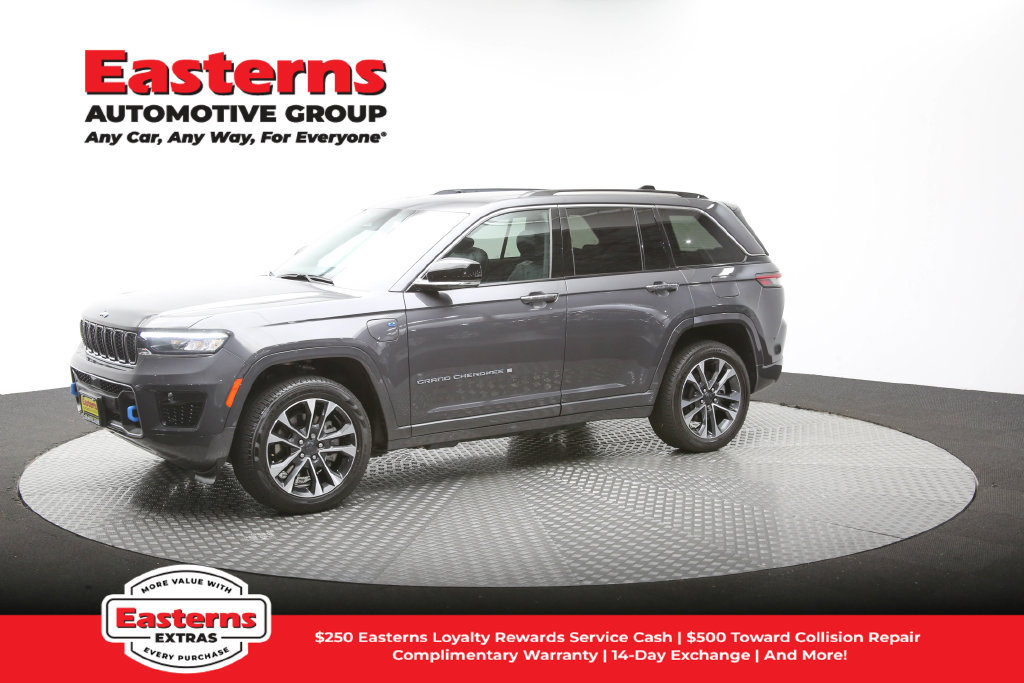 Used 2023 Jeep Grand Cherokee Overland AWD/4WD image 60