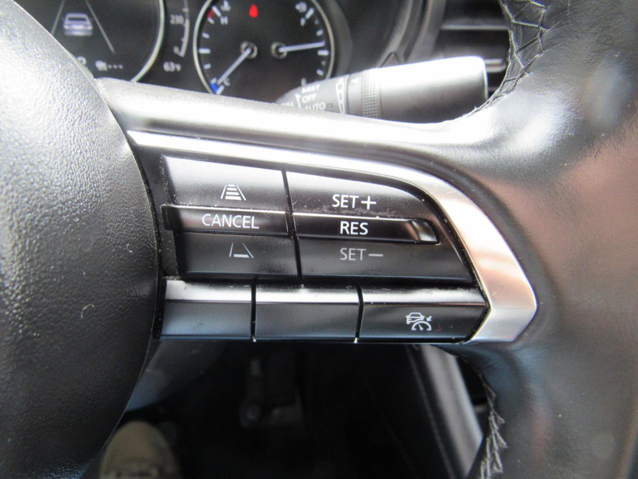 Used 2024 MAZDA MAZDA3 s FWD image 21