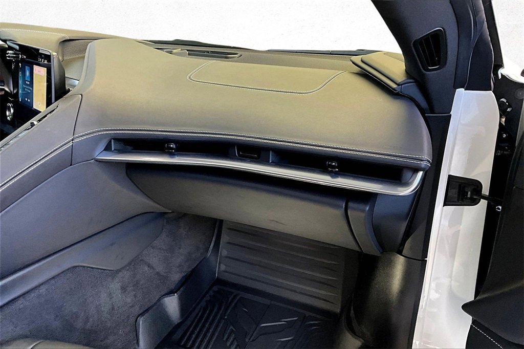 Used 2025 Chevrolet Corvette Stingray Preferred Conv w/ 2LT image 23