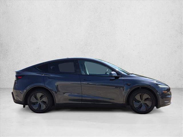 Used 2026 Tesla Model Y AWD image 4