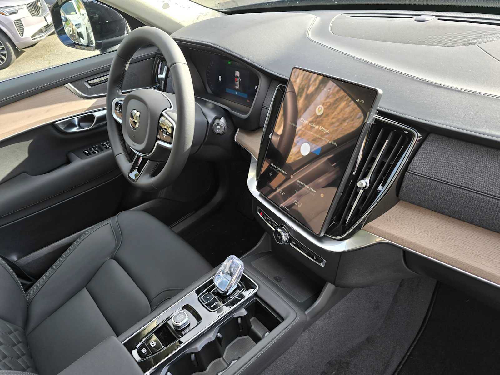 New 2026 Volvo XC90 B5 Core AWD/4WD image 10