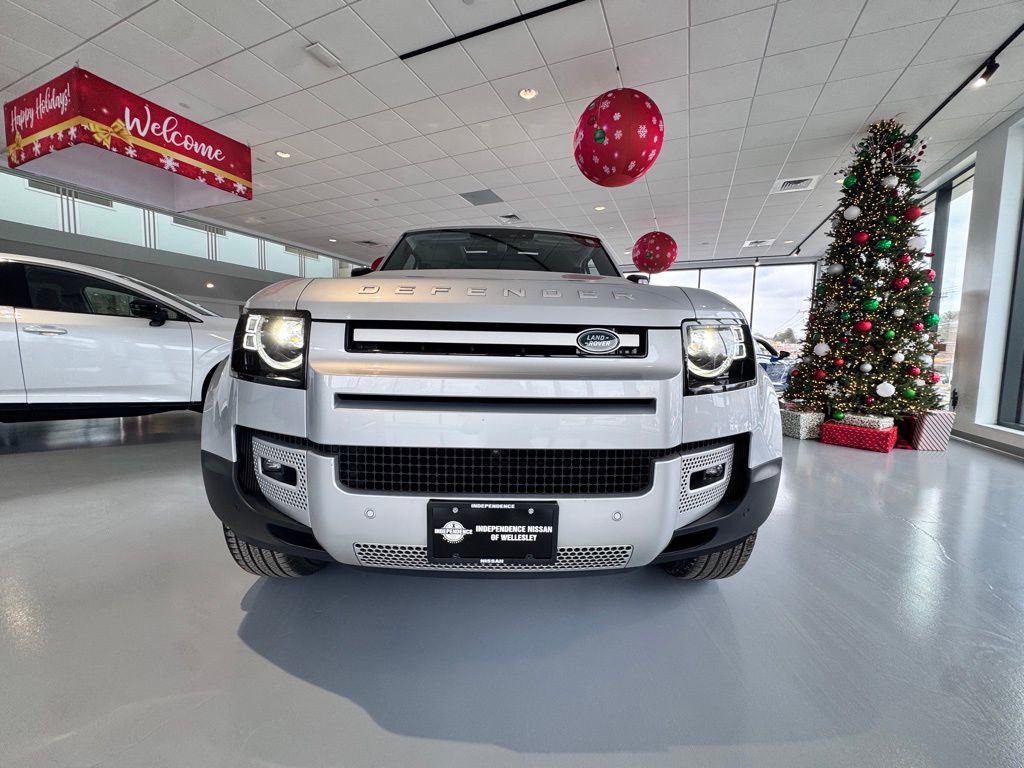 Used 2023 Land Rover Defender 110 S image 8