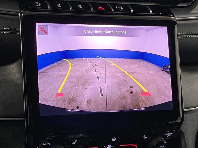 New 2025 Jeep Grand Cherokee Limited w/ Trailer Tow Package image 11