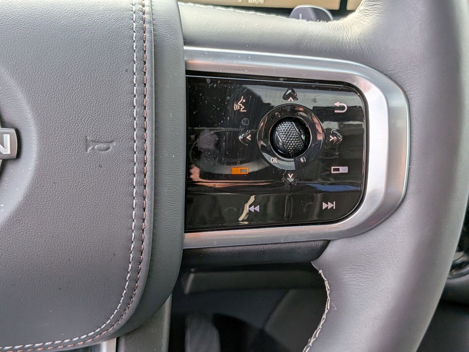 Used 2025 Nissan Armada Platinum Reserve image 19