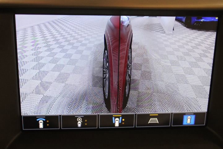 Used 2021 GMC Acadia Denali w/ Denali Technology Package AWD/4WD image 57