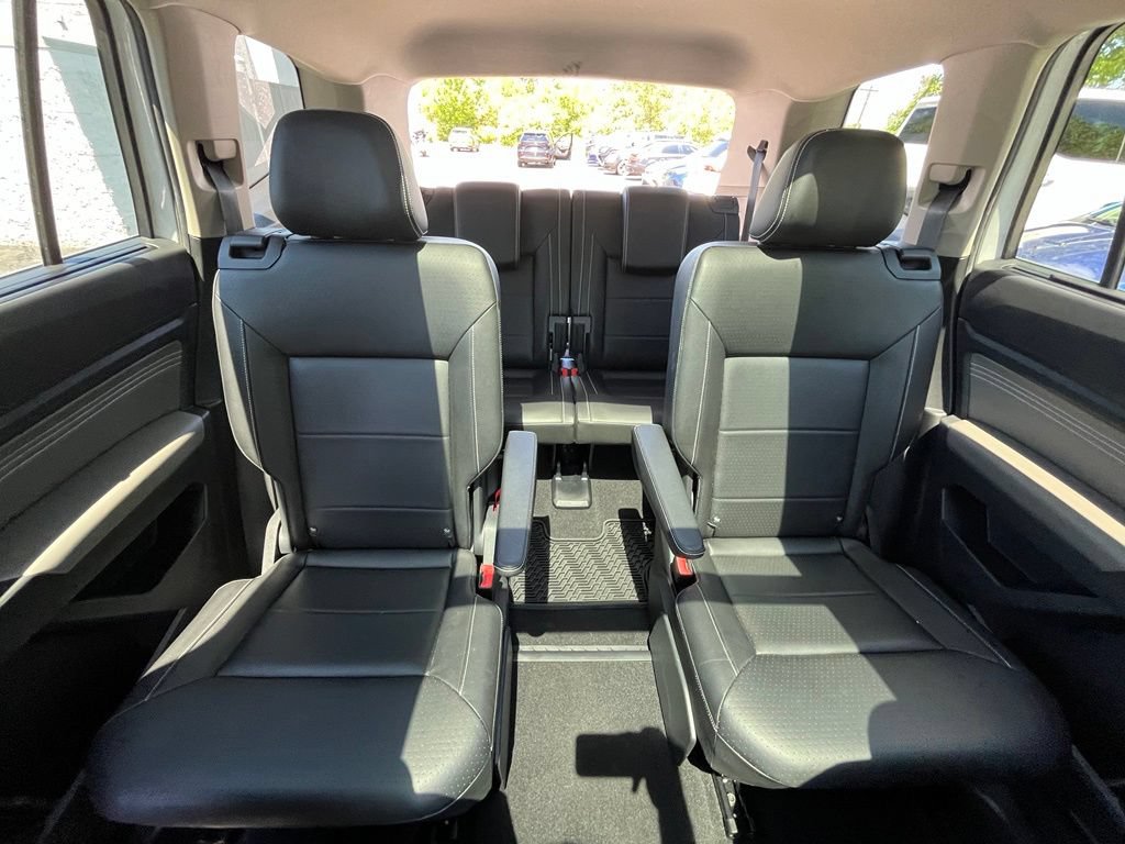 Certified 2023 Volkswagen Atlas SEL AWD/4WD image 28
