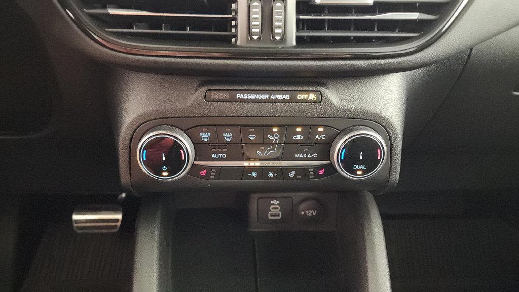 Certified 2024 Ford Escape ST-Line AWD/4WD image 16