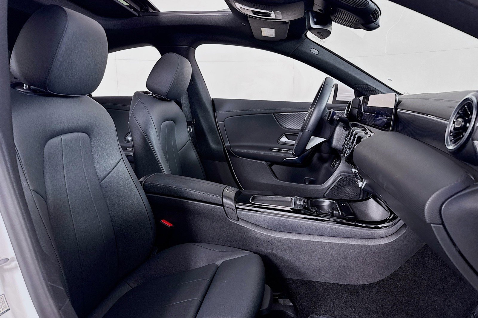 Certified 2026 Mercedes-Benz CLA 250 4MATIC image 7