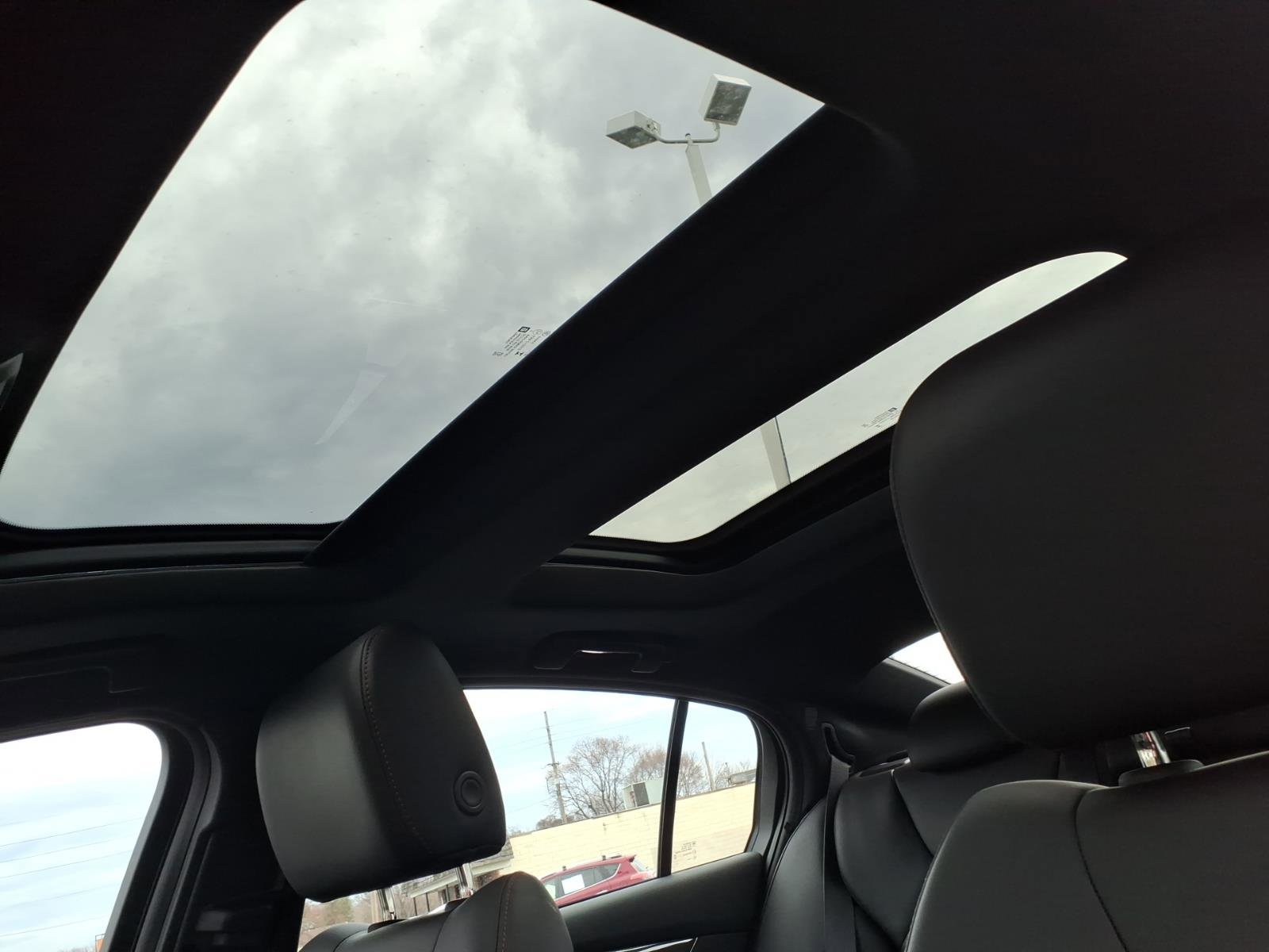 Used 2025 Cadillac CT5 Sport w/ Technology Package image 21