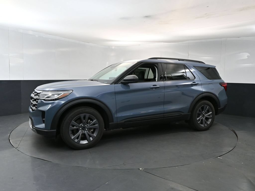 New 2026 Ford Explorer Active w/ Active Comfort Package AWD/4WD image 2