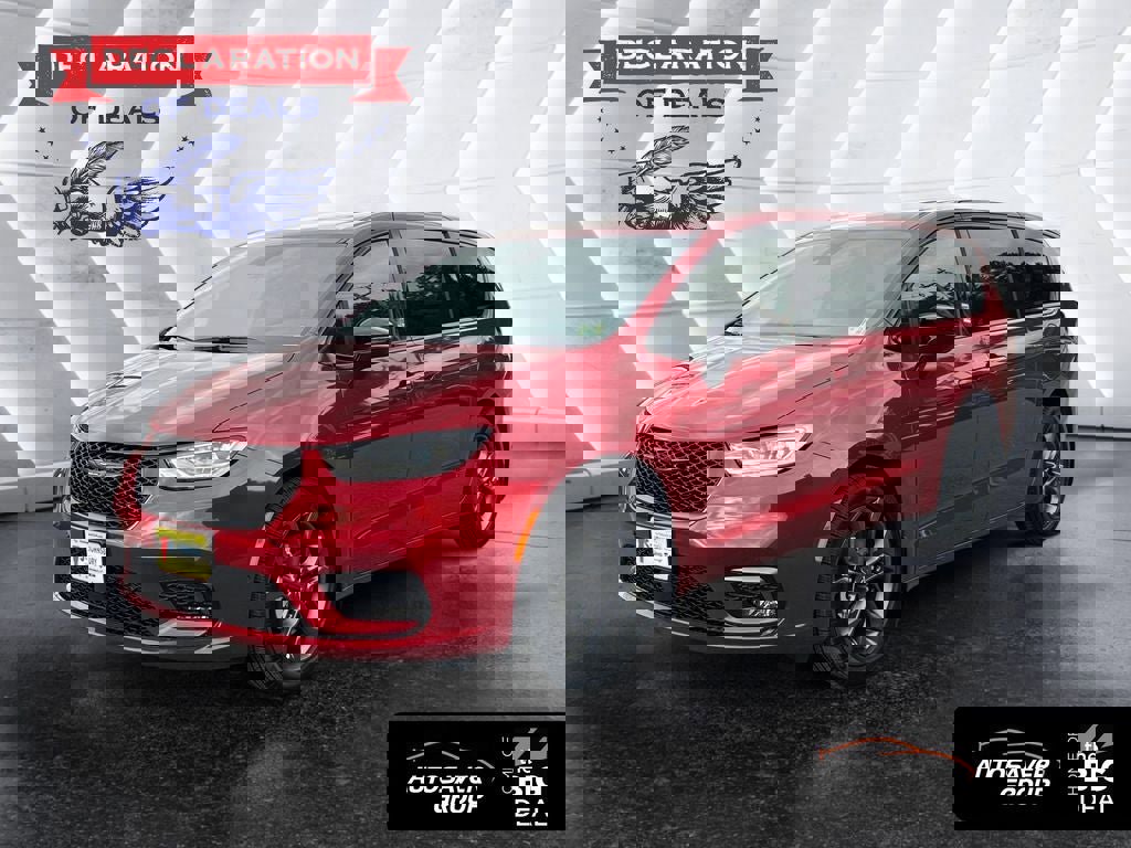 New 2026 Chrysler Pacifica Select image 1