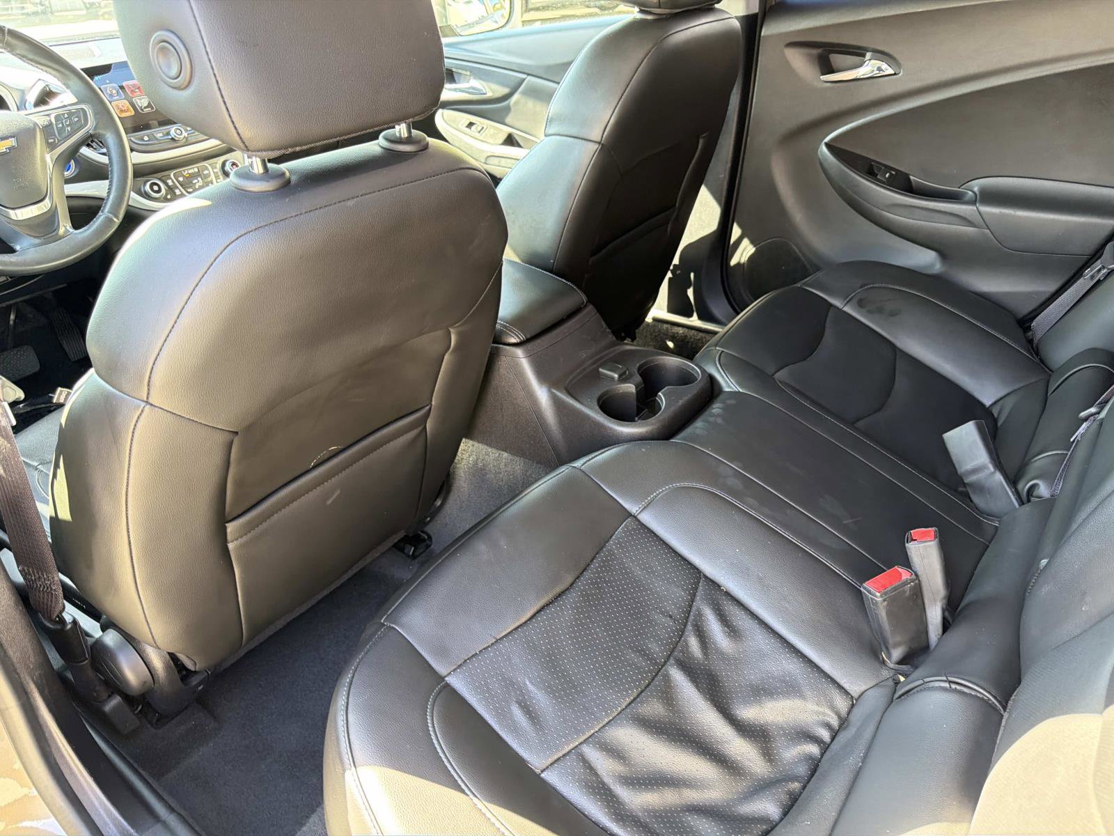 Used 2017 Chevrolet Volt LT w/ Comfort Package image 10