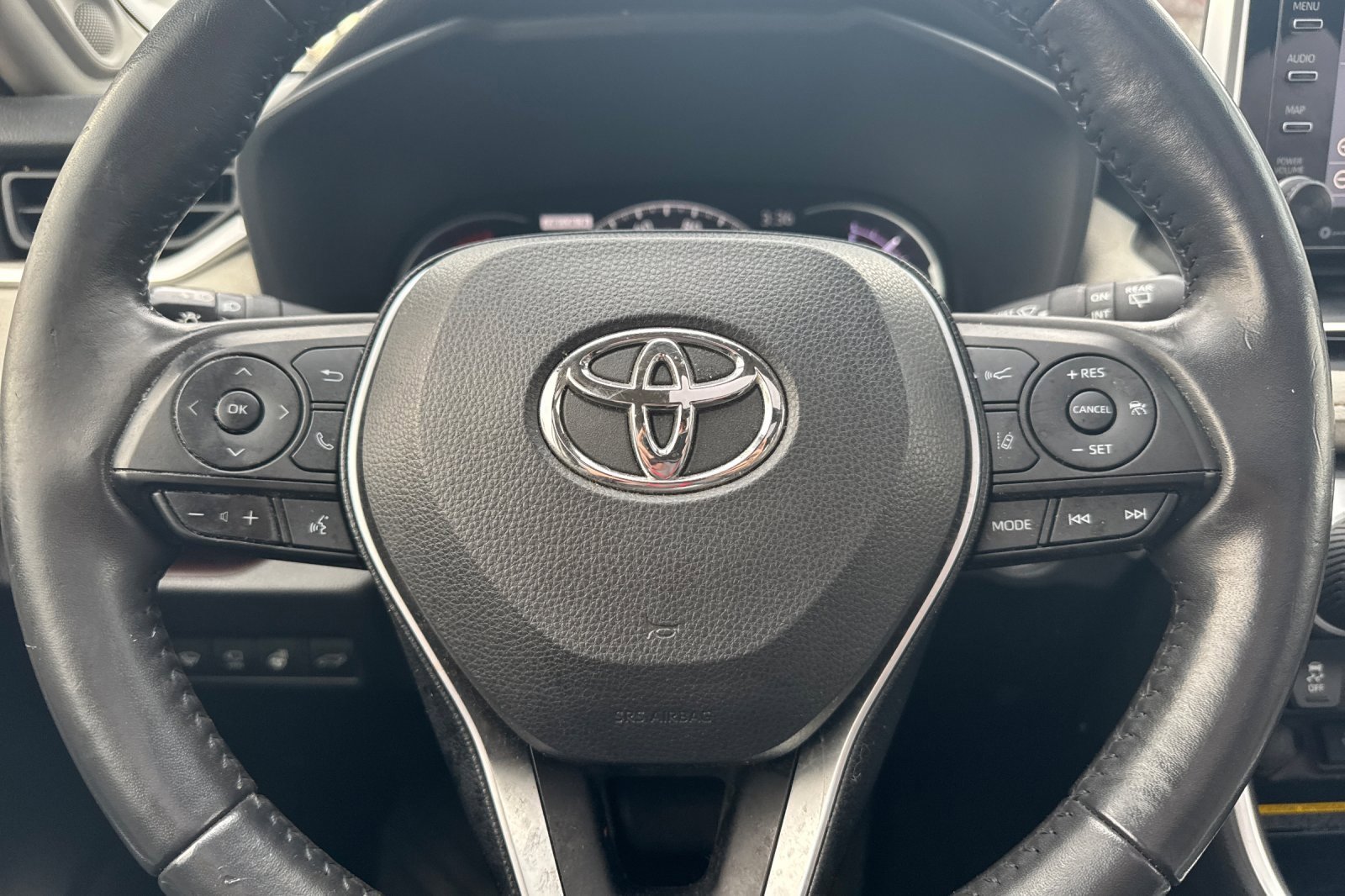 Used 2020 Toyota RAV4 Limited image 35