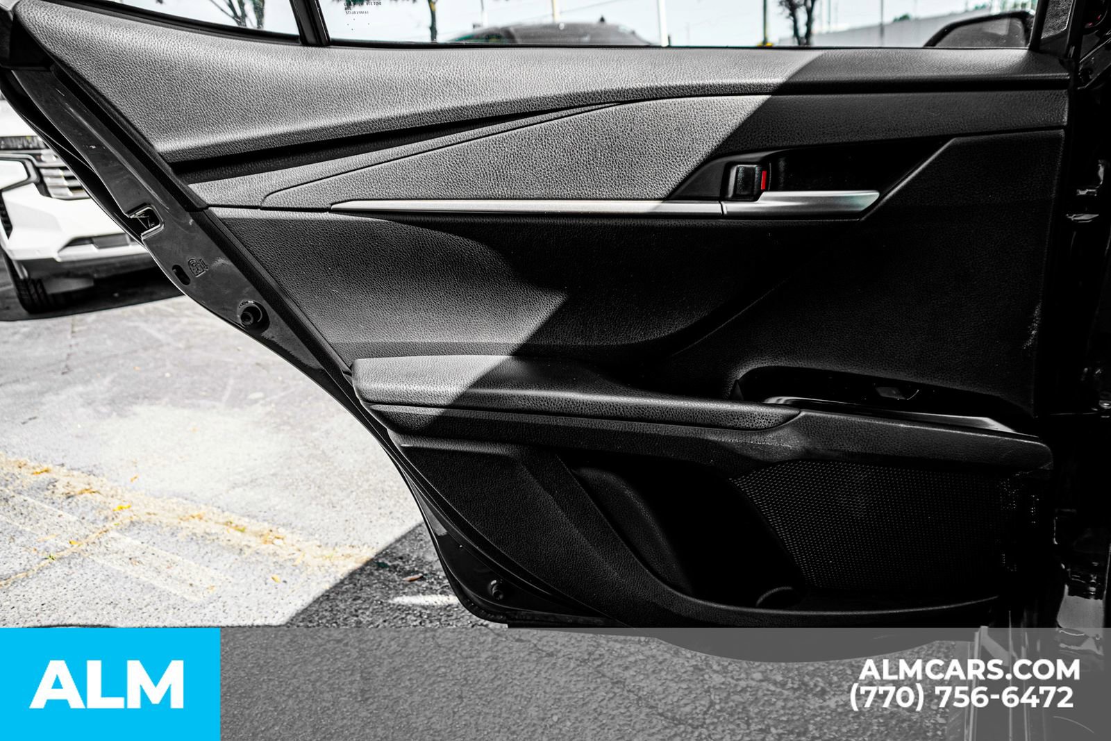 Used 2025 Toyota Camry SE image 55