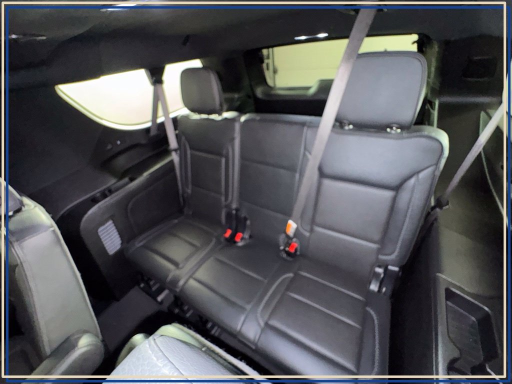 Certified 2025 GMC Yukon XL Denali AWD/4WD image 35
