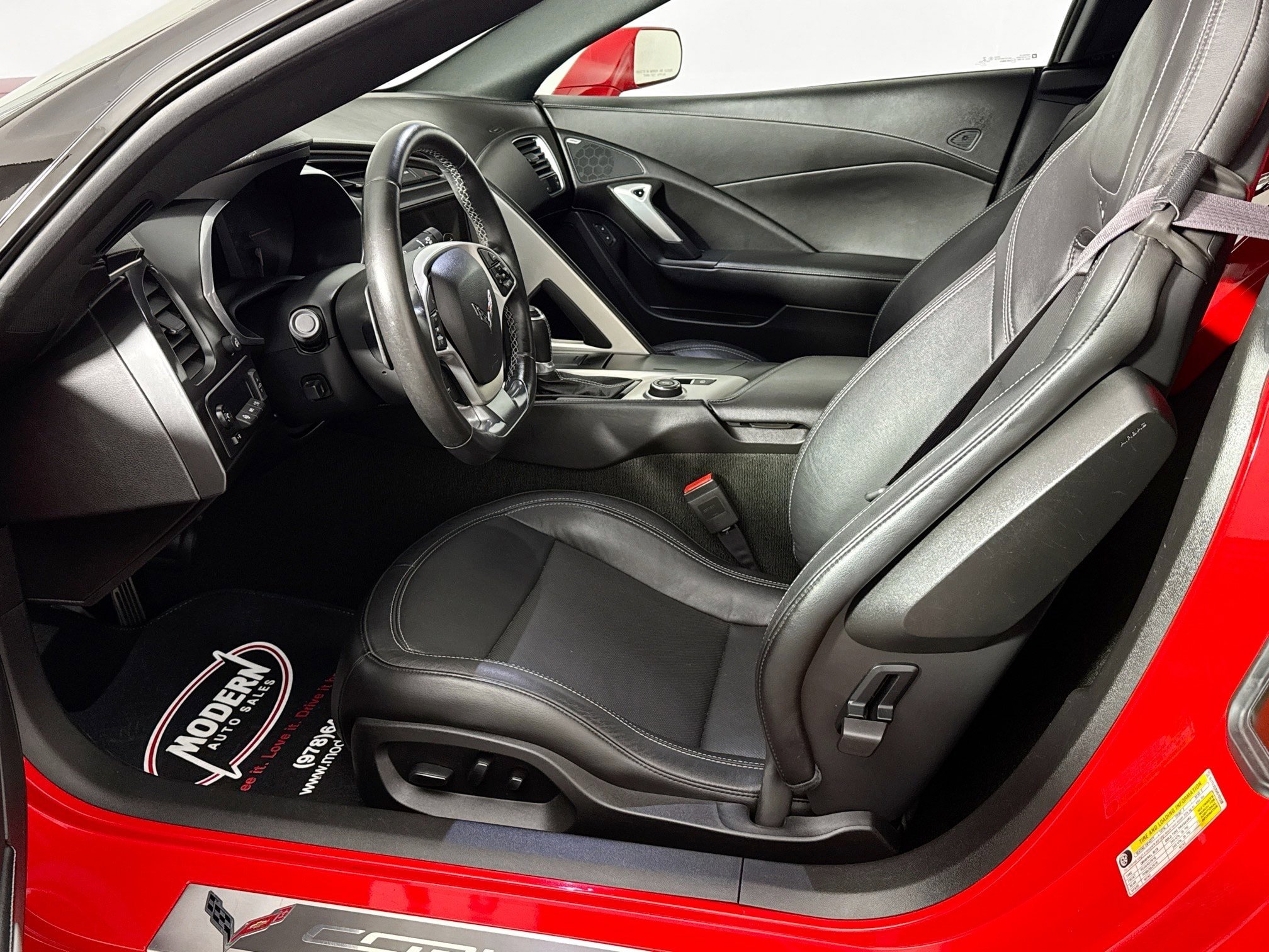 Used 2017 Chevrolet Corvette Stingray Convertible w/ 2LT Preferred Equipment Group RWD image 16
