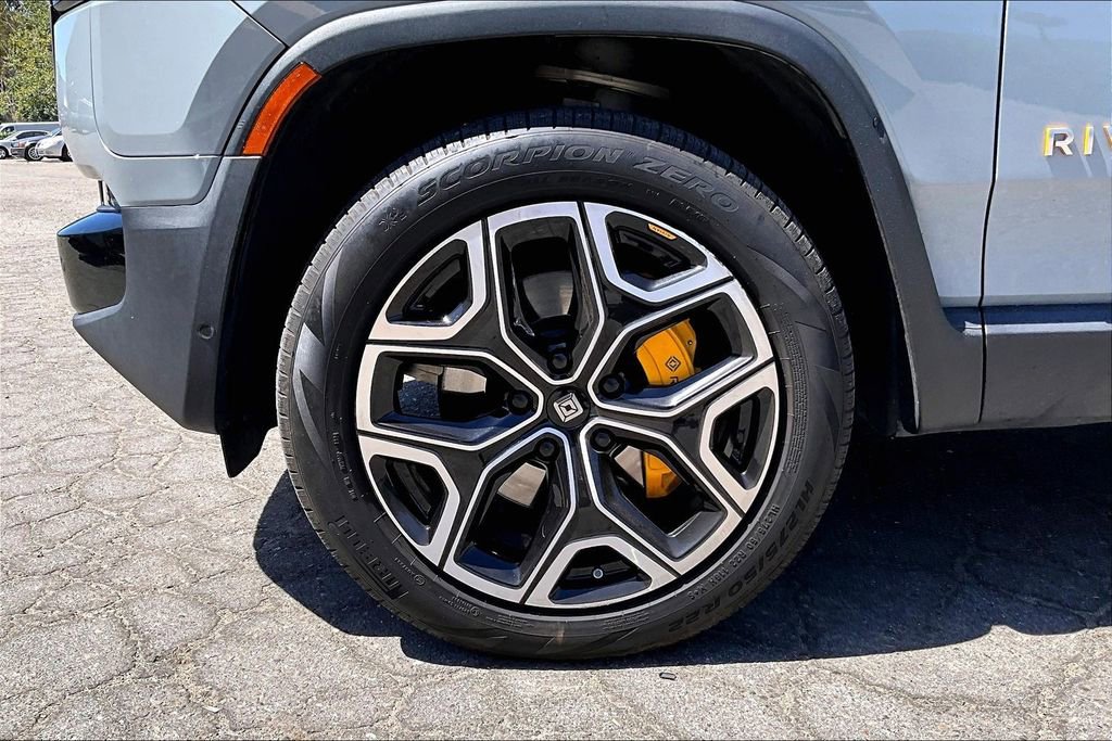 Used 2022 Rivian R1T Adventure AWD/4WD image 8