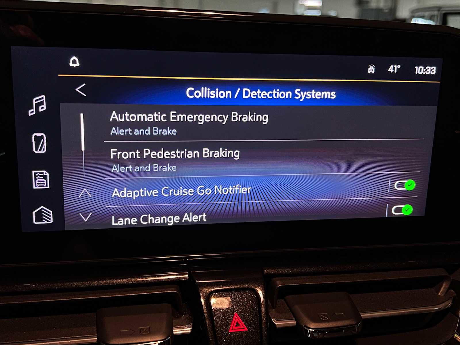 Used 2024 Chevrolet TrailBlazer RS w/ Convenience Package image 34