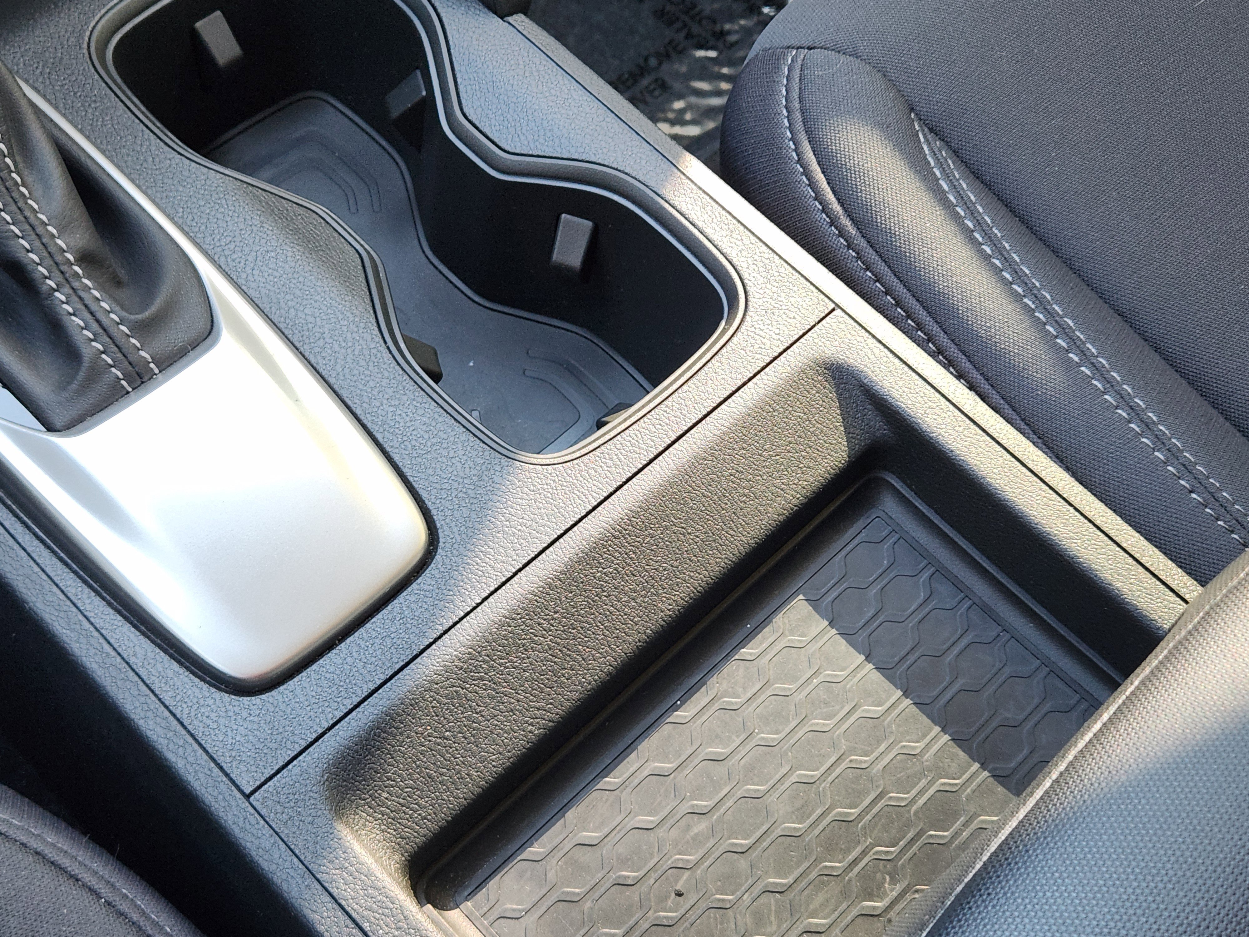 Used 2024 Nissan Frontier SV w/ SV Convenience Package image 24