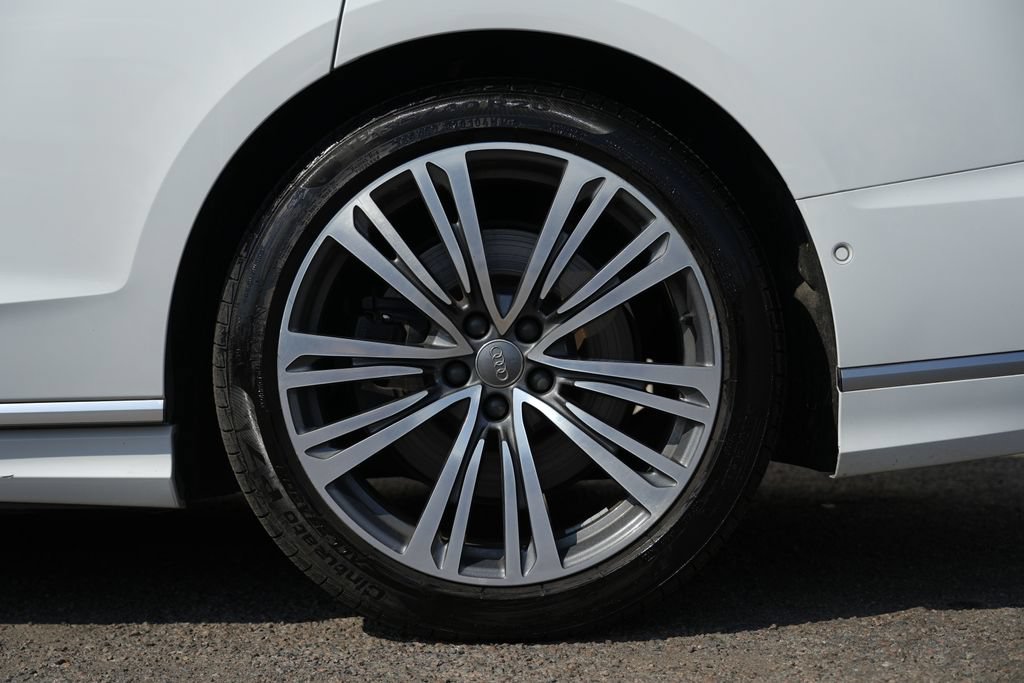 Used 2020 Audi A8 L 4.0T w/ Executive Package AWD/4WD image 14