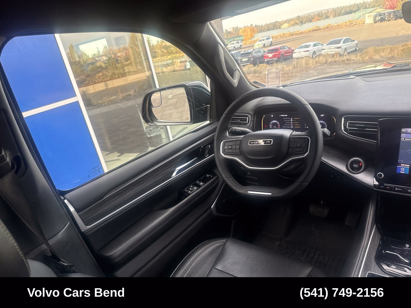 Used 2023 Jeep Wagoneer Series II w/ Convenience Group I AWD/4WD image 12