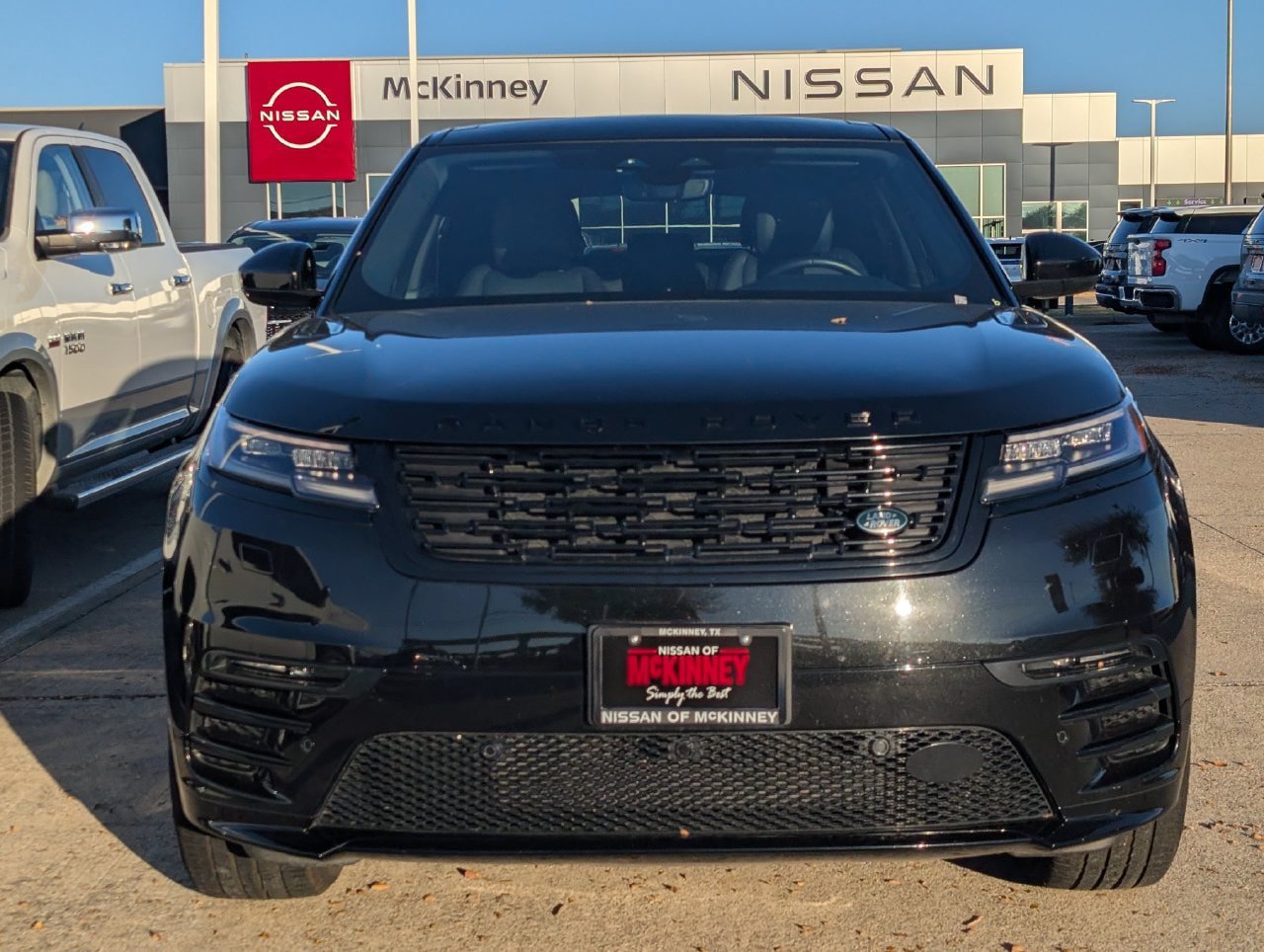 Used 2025 Land Rover Range Rover Velar Dynamic SE AWD/4WD image 6