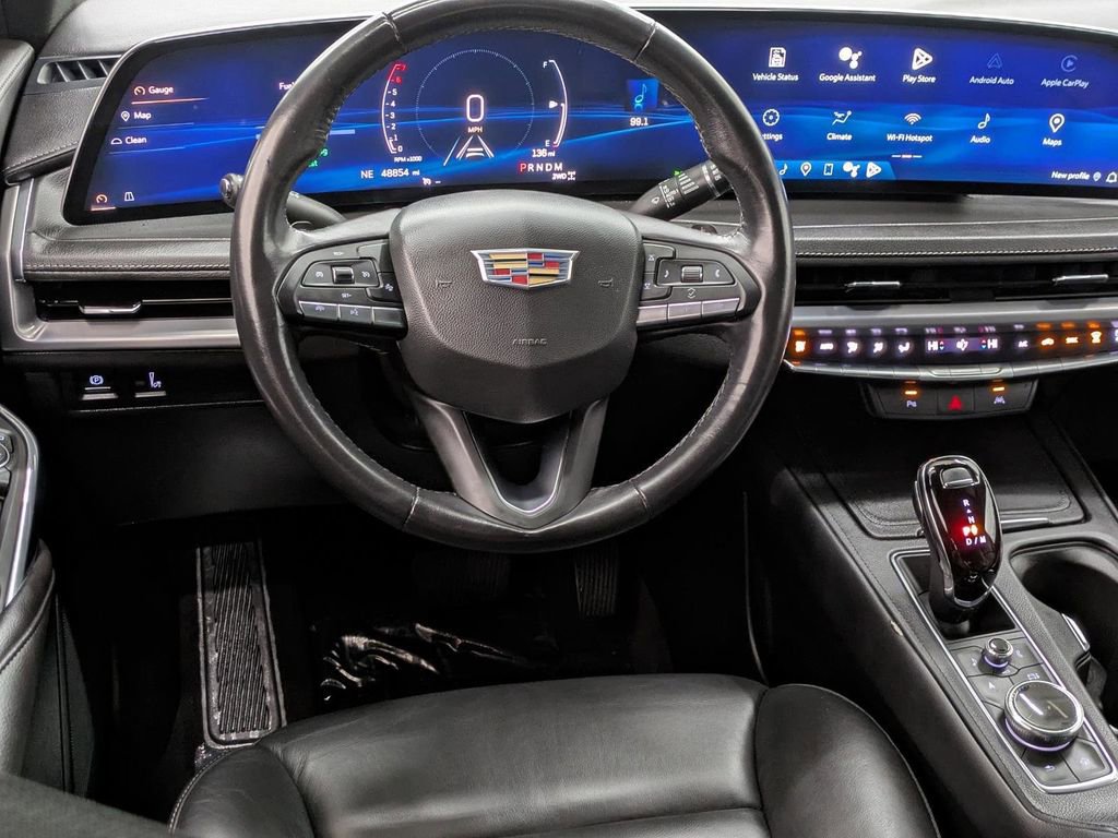 Used 2024 Cadillac XT4 Premium Luxury image 4