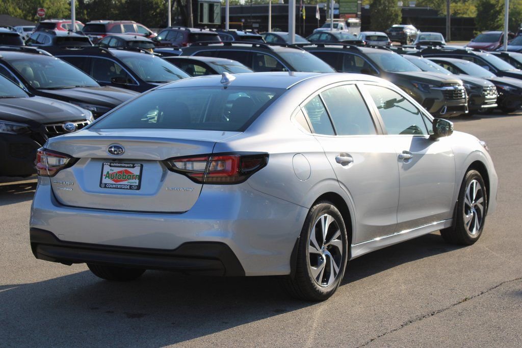 Used 2025 Subaru Legacy Premium image 4