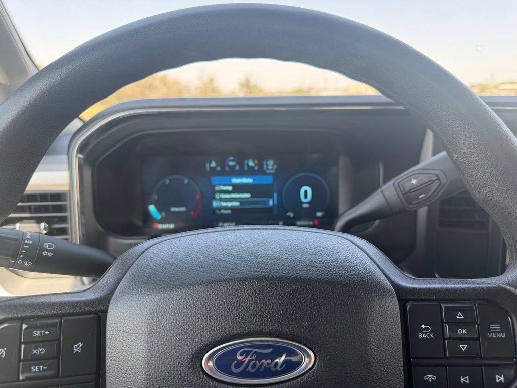 Used 2025 Ford F250 XLT w/ Black Appearance Package AWD/4WD image 14