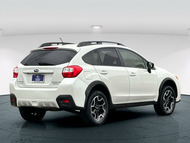 Used 2017 Subaru Crosstrek 2.0i image 6