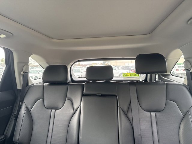 Used 2024 Kia Sorento S w/ Panoramic Sunroof Package image 10