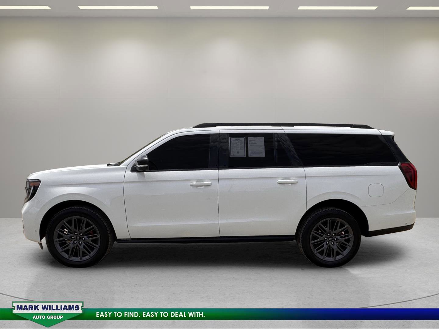 Used 2025 Ford Expedition Max Platinum w/ Stealth Performance Package AWD/4WD image 6