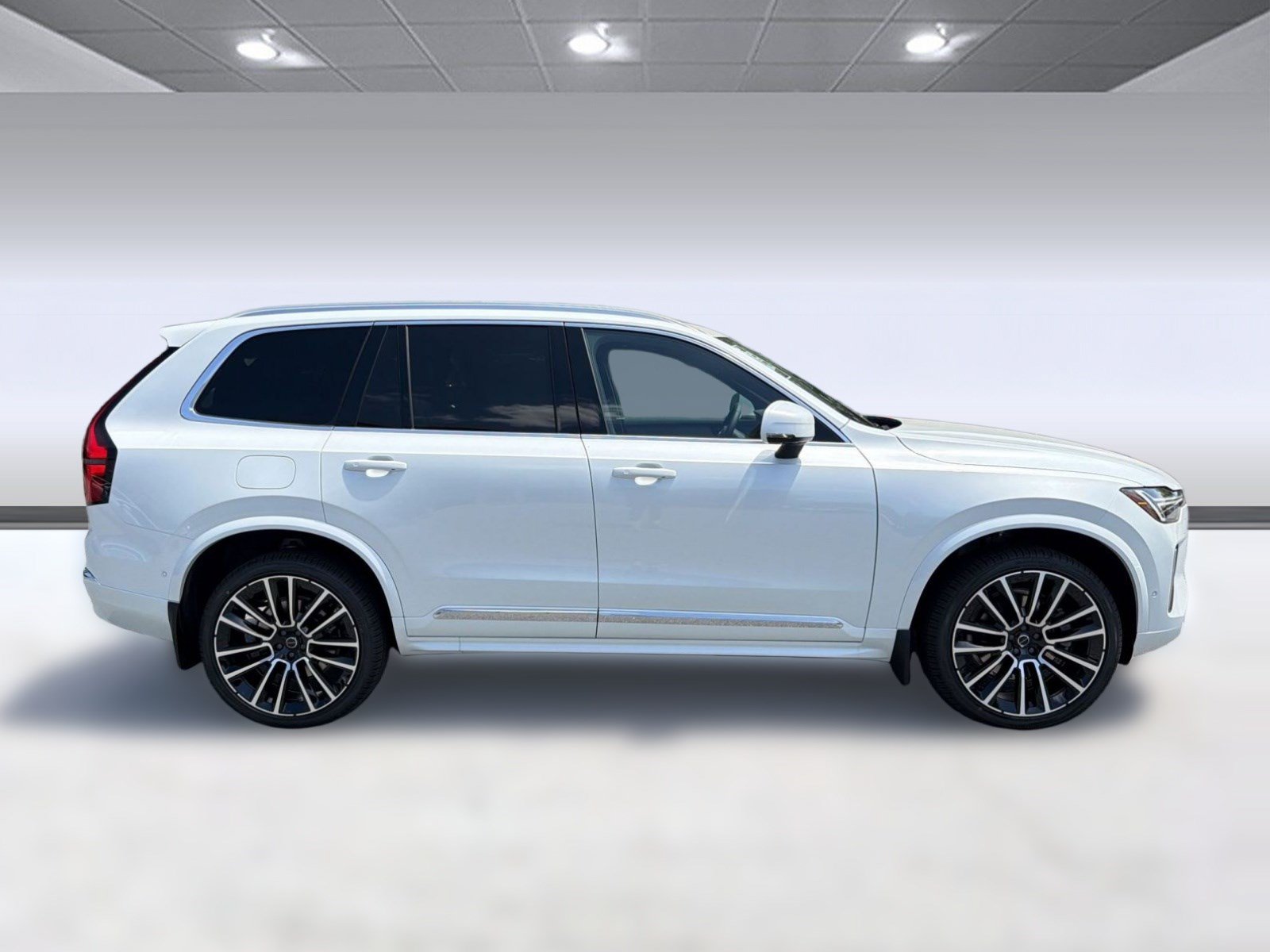 New 2026 Volvo XC90 B6 Plus w/ Protection Package AWD/4WD image 8
