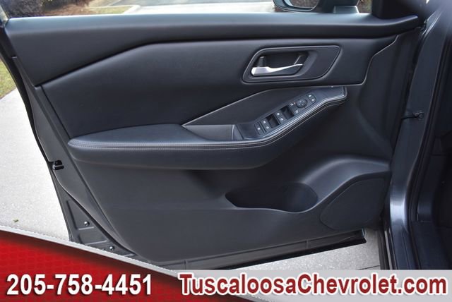 Used 2024 Nissan Rogue SV image 17