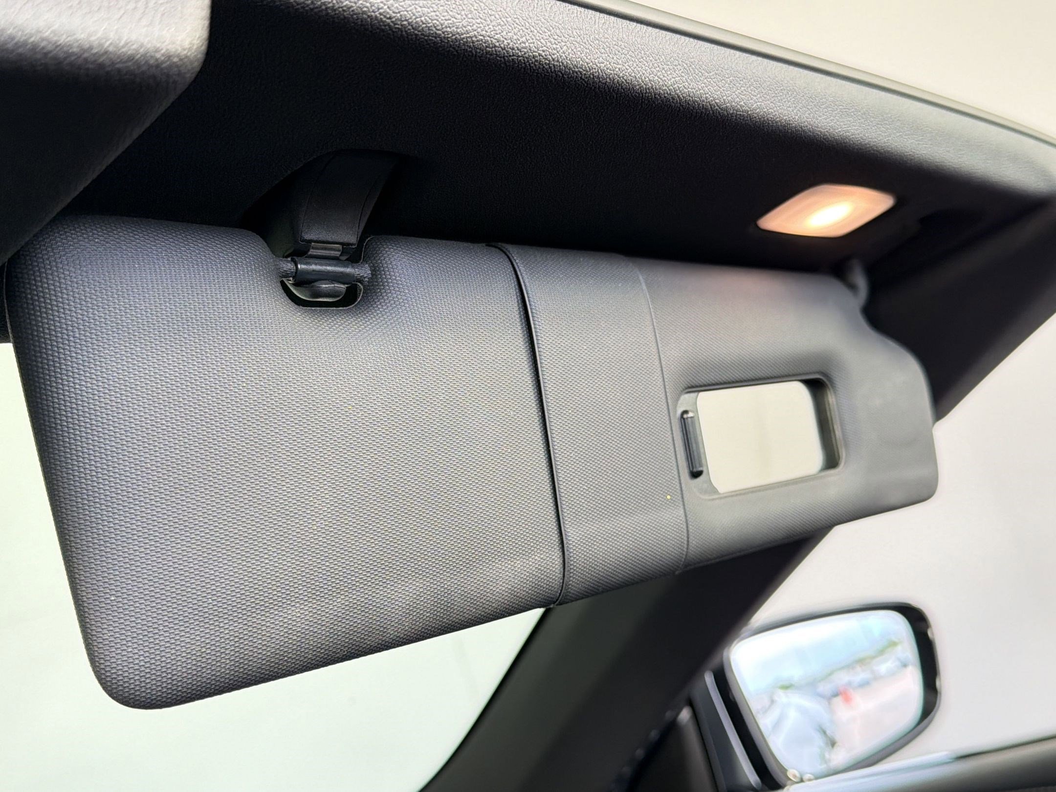 Used 2023 BMW 840i Convertible w/ Comfort Seating Package image 19