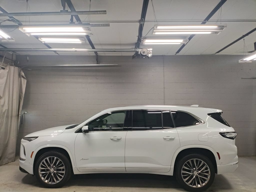 New 2026 Buick Enclave Avenir w/ Super Cruise Package AWD/4WD image 18