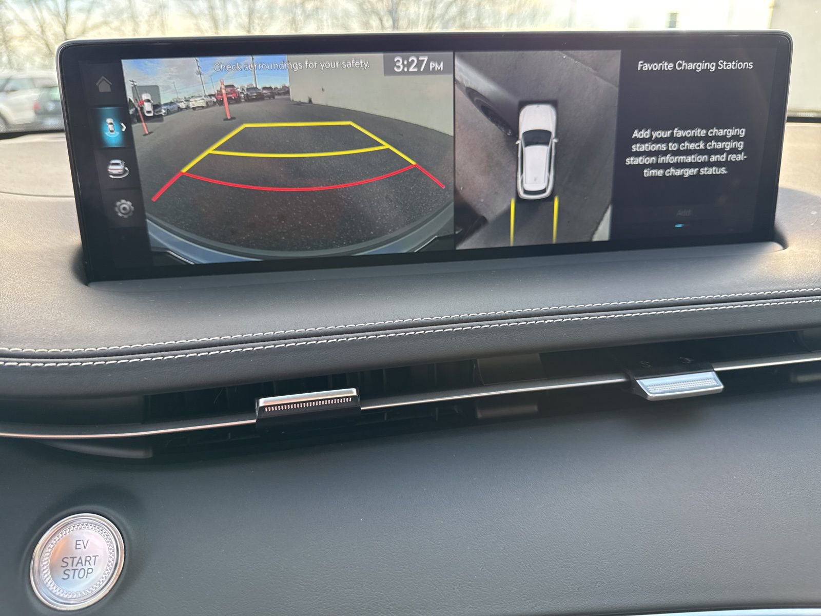 Used 2025 Genesis Electrified GV70 Advanced w/ Prestige Package image 25