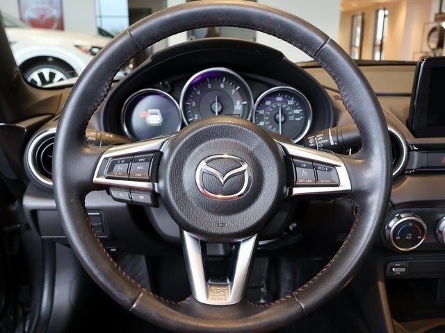 Used 2019 MAZDA MX-5 Miata RF Grand Touring RWD image 12