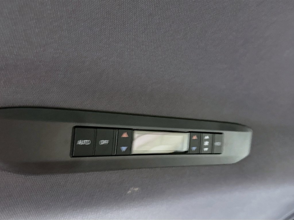 Certified 2022 Toyota Sienna XLE w/ XLE Plus Package FWD image 30