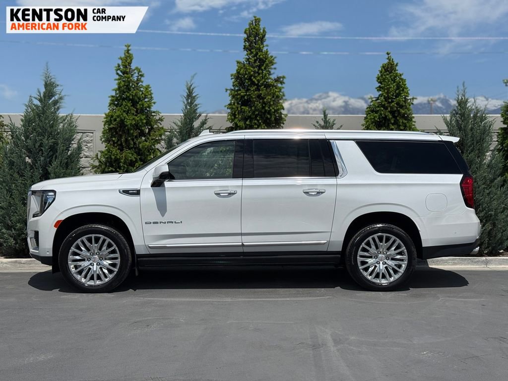 Used 2024 GMC Yukon XL Denali w/ Advanced Technology Package AWD/4WD image 4