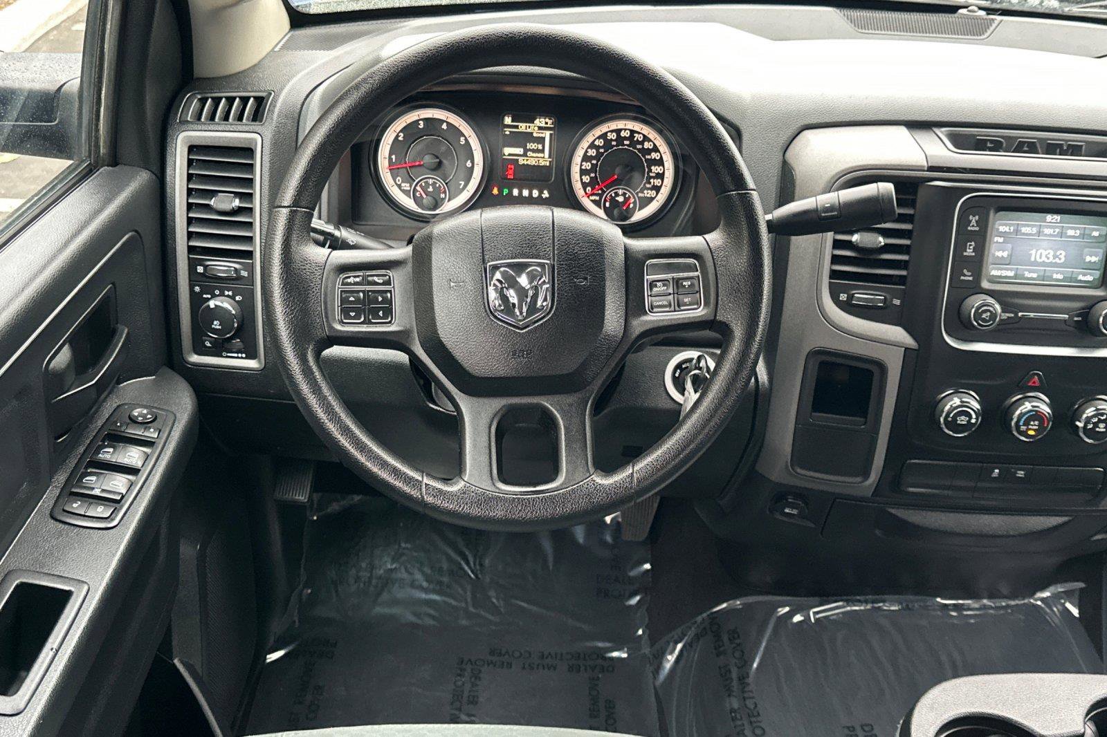 Used 2015 RAM 1500 Express image 12