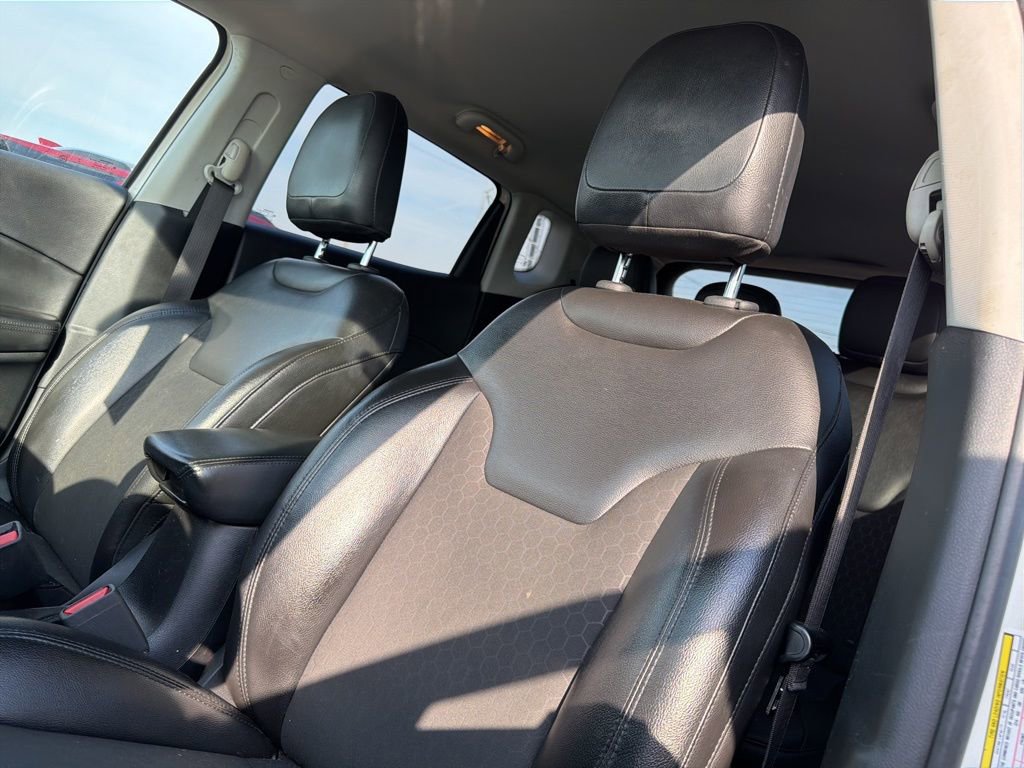 Used 2018 Jeep Compass Altitude image 15